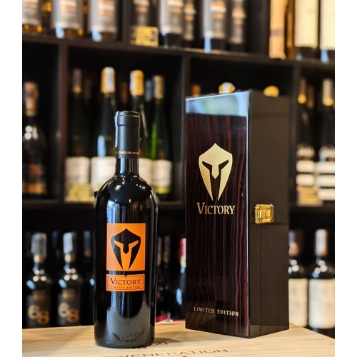 HQ 01 chai rượu ITALIA- VICTORY Primitivo de Salento (Mã HQ_08)